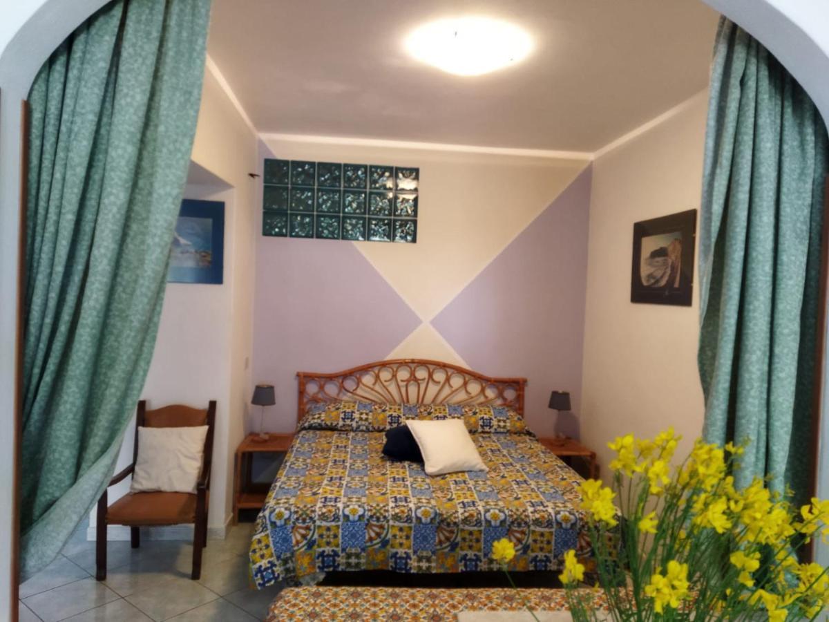 Casa Carina Villa Ponza Buitenkant foto
